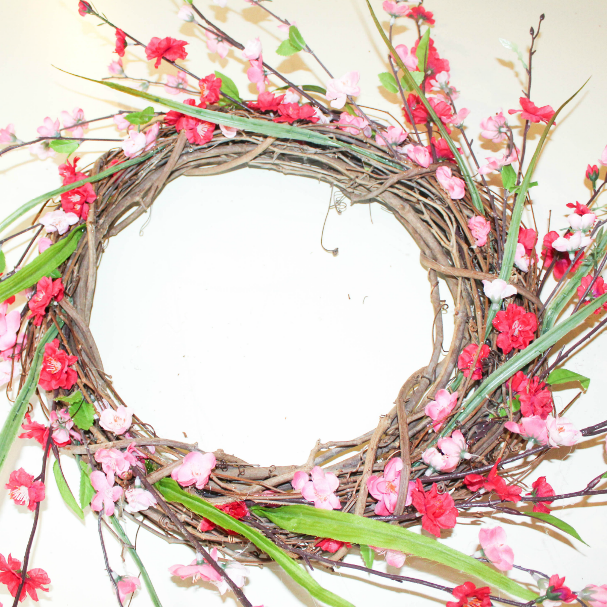 Easy DIY Front Door Wreath - Grace Monroe Home Easy DIY Front Door Wreath - Grace Monroe Home
